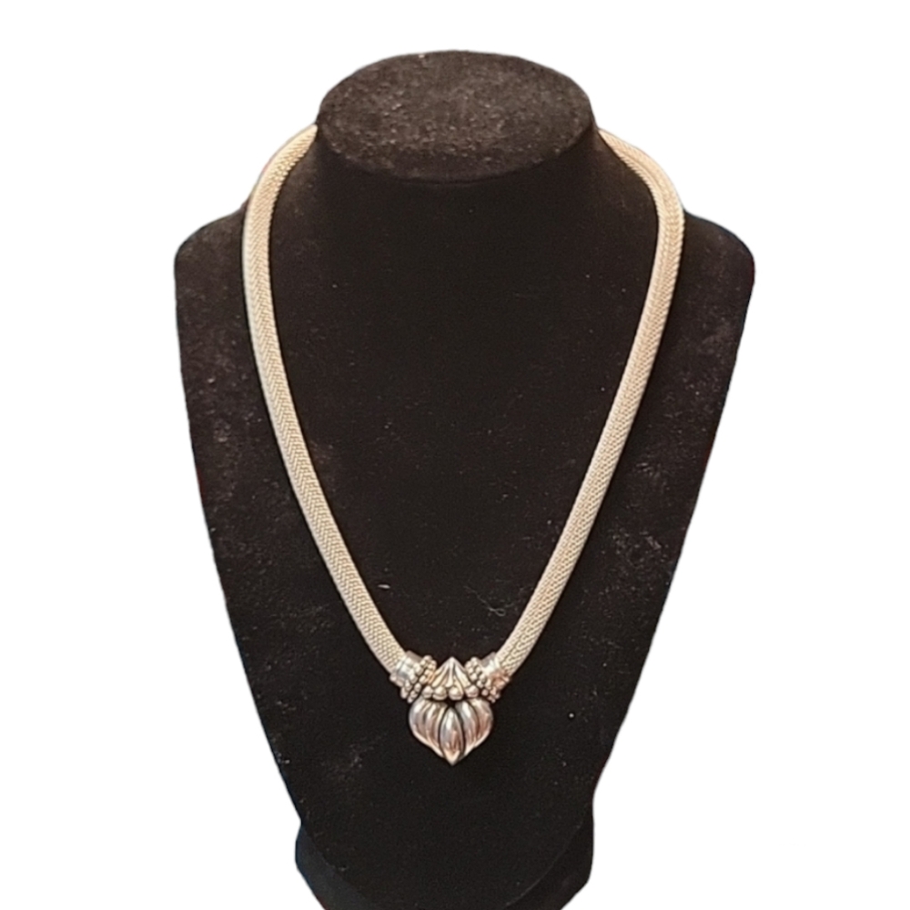 Joseph Esposito Vintage Sterling Heart Mesh Necklace - Picture 3 of 10